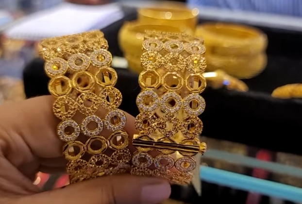gold bangles design