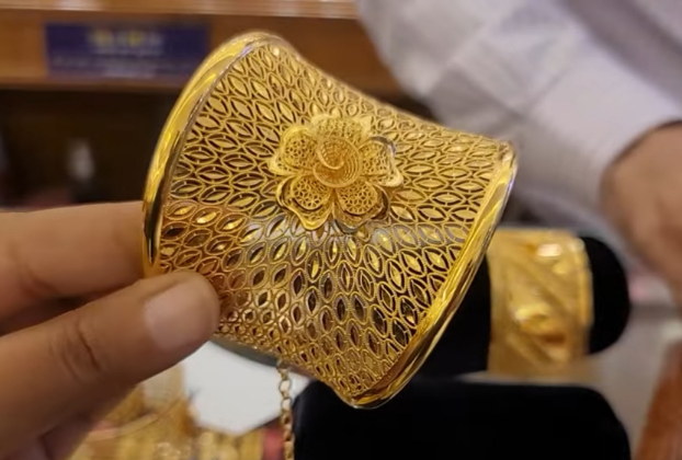 gold bracelet designs