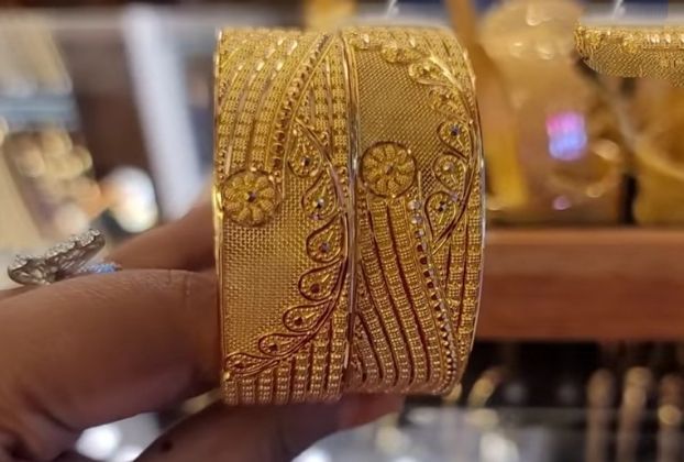 gold churi design with weight and price