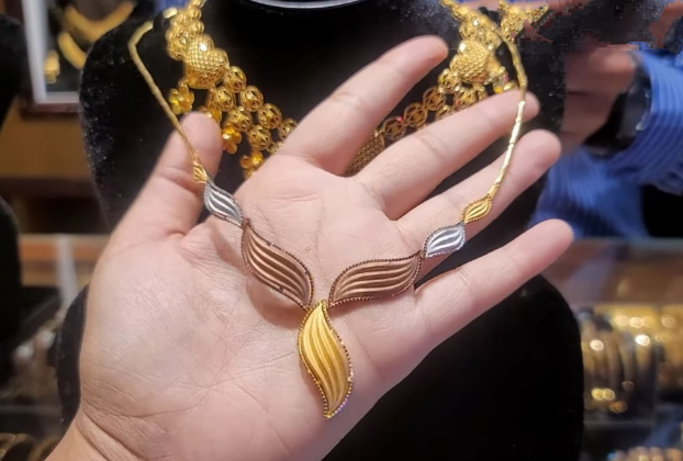 Beautiful gold necklace designs for Gift