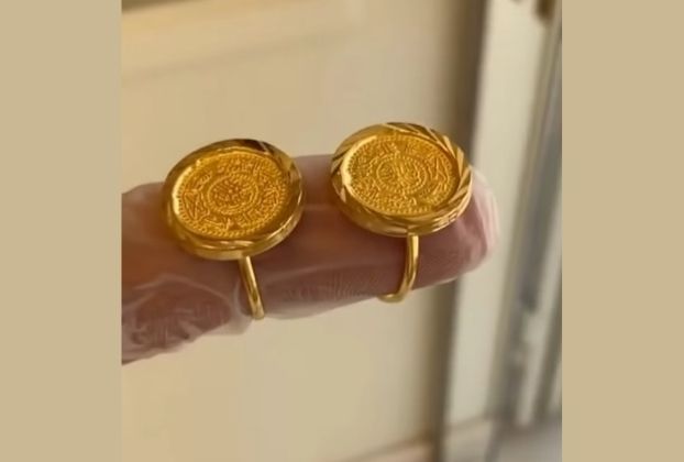 unique yellow gold engagement rings