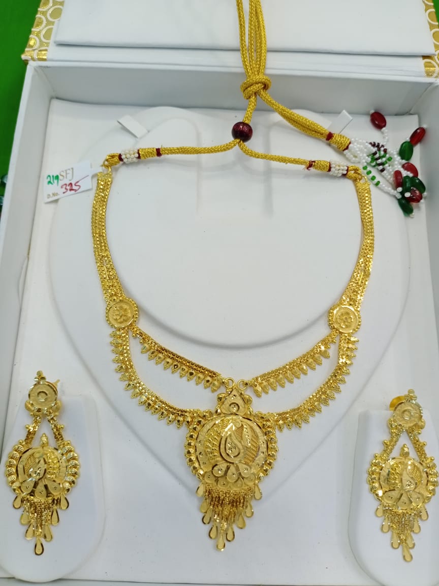 beautiful gold necklace designs