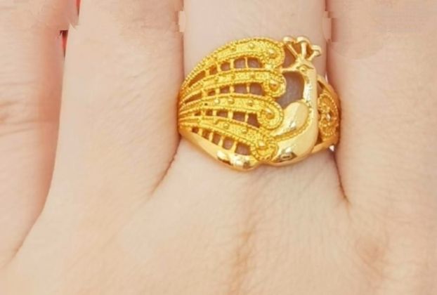 latest gold ring design