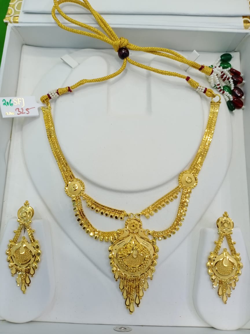 new traditional gold necklace