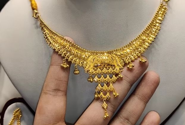 Gold Necklace designs in 10 gram