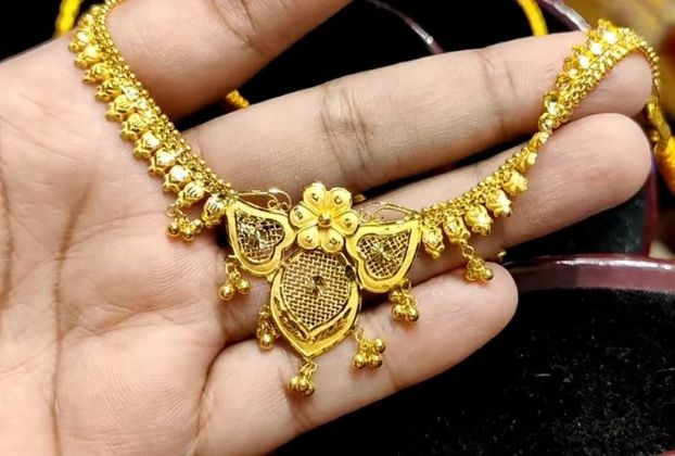 Gold Necklace designs in 10 grams