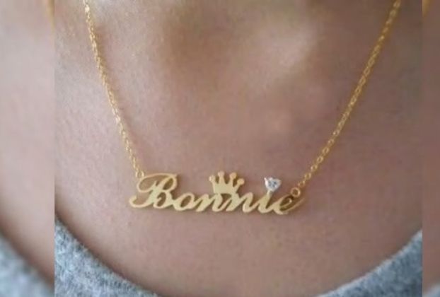 female name locket designs in gold