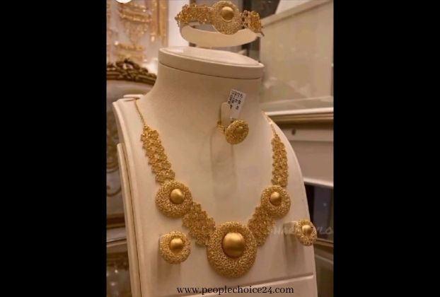 modern dubai gold necklace designs (8)
