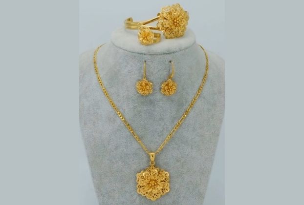 Light weight modern dubai gold necklace designs