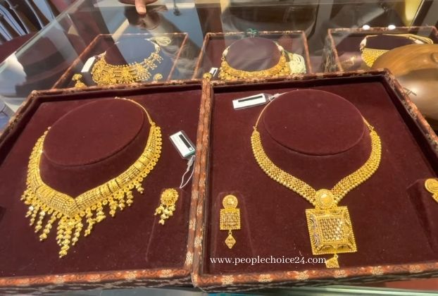 tanishq gold necklace set designs with price