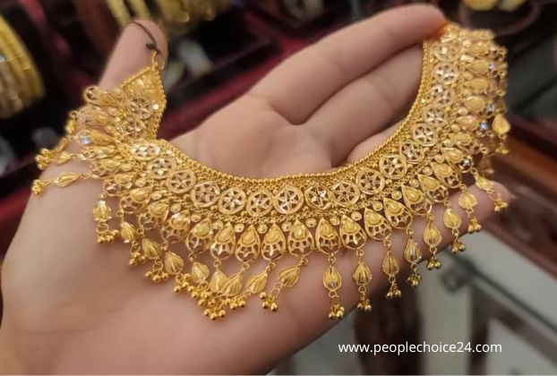 7 Best Gold Necklace Designs in India