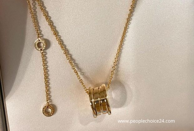 Dubai gold necklace