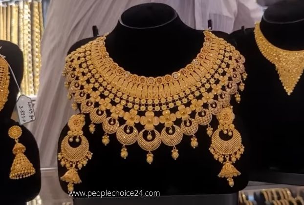 latest gold necklace set designs with price