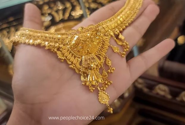 new model gold necklace designs with price 
