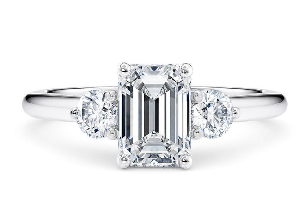 emerald cut engagement rings gold