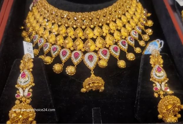 Beautiful wedding gold necklace designs (20)