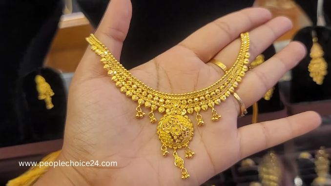 gold necklace in dubai