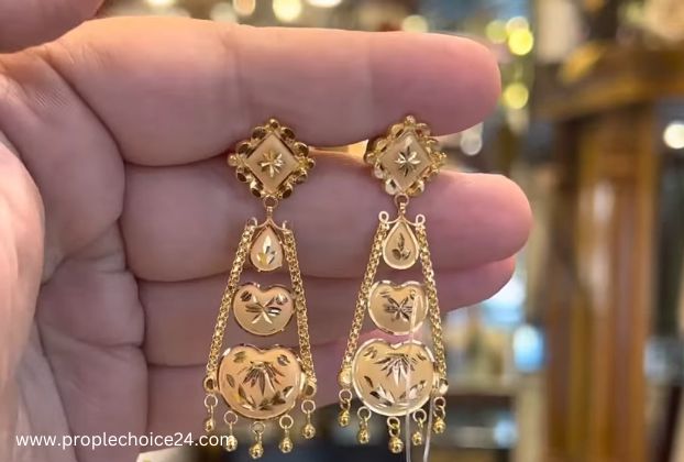Gold earrings designs for daily use