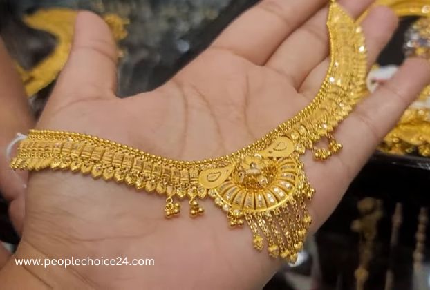 Gold necklace with price 