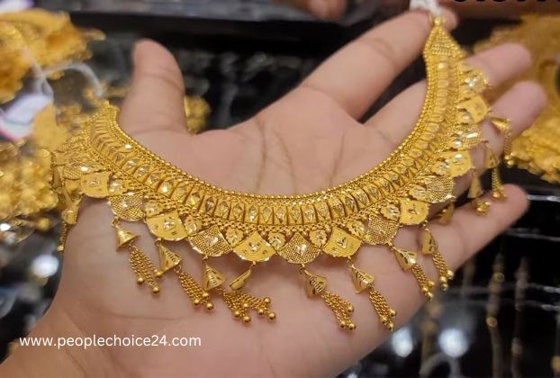 New collection of gold necklace