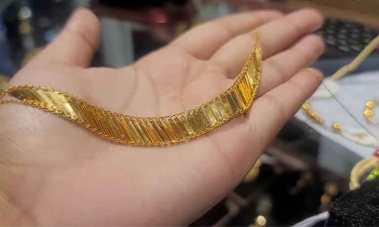 Simple Gold Necklace Design
