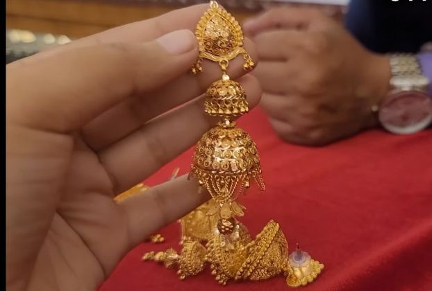 Bridal gold jhumka designs with price 
