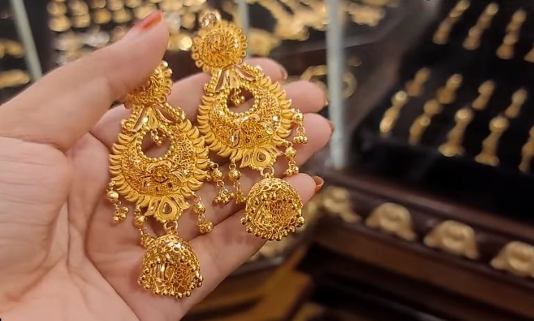 Earrings for saree