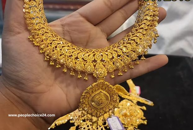 best gold necklace design for wedding