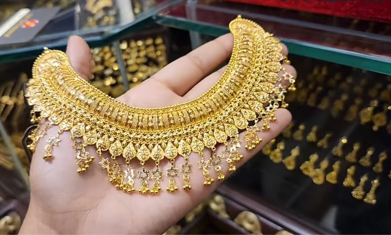 Image of Bridal Gold Necklace designs Catalogue