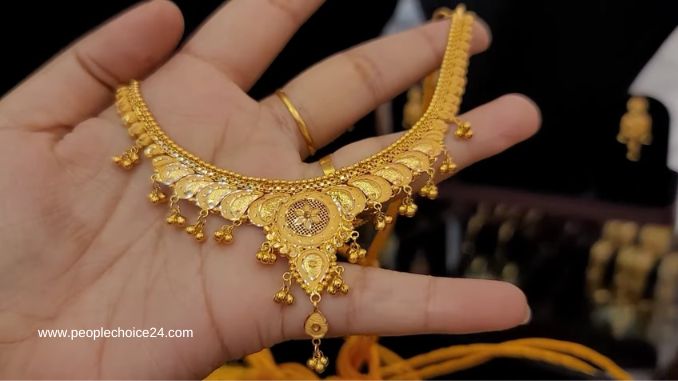 Beautiful gold necklace in light weight 
