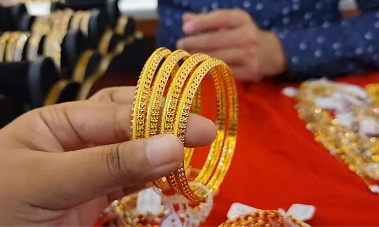 22k gold bangles designs with price
