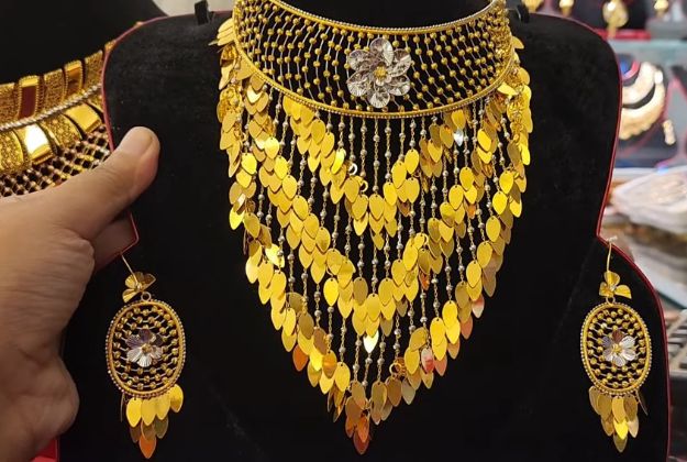 Dubai gold necklace collection 