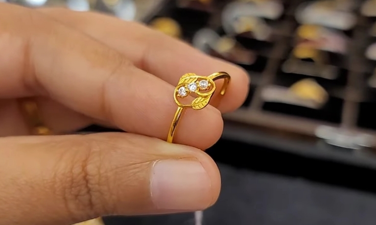 Simple Gold ring design for female