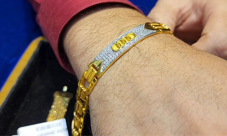 Image of Men Gold Bracelet design