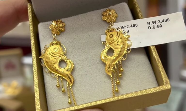 Gold earrings designs for girls