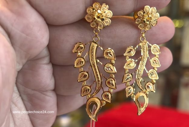 Latest viral gold earrings 