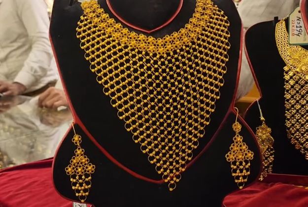 V shape Dubai gold necklace with price 