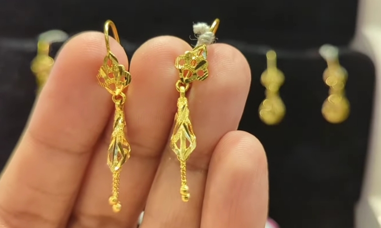 Gold Earring Jewelry