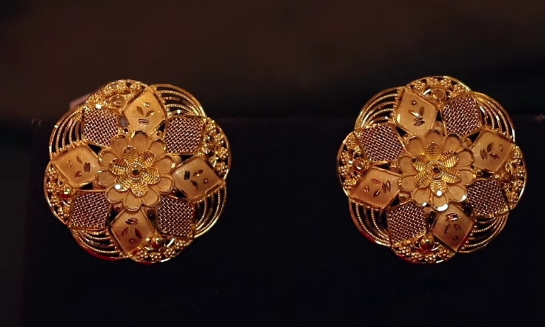 Floral Gold Earring