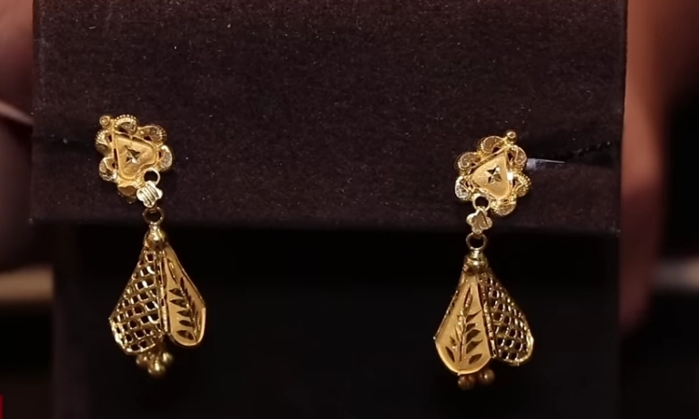 Small Gold Earring Design