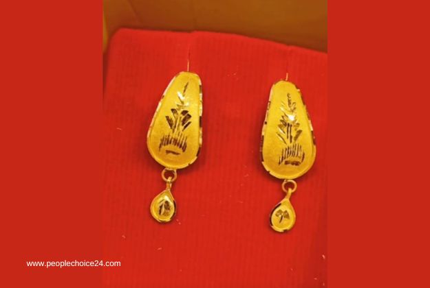 Gold Diamond Earrings under 10000-sgquangbinhtourist.com.vn