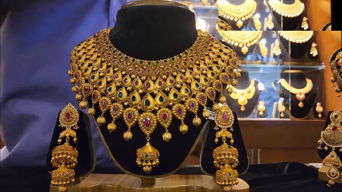 Bridal necklace in 21k gold