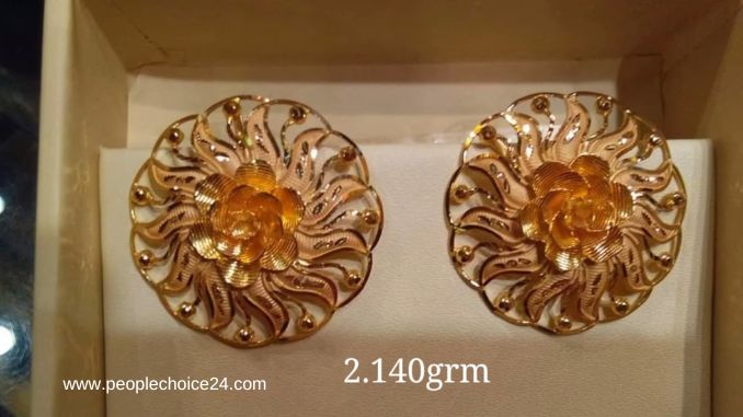 Gold Earrings Tops with price 