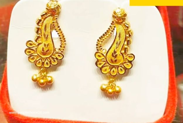 Daily use gold earrings in 2 grams 