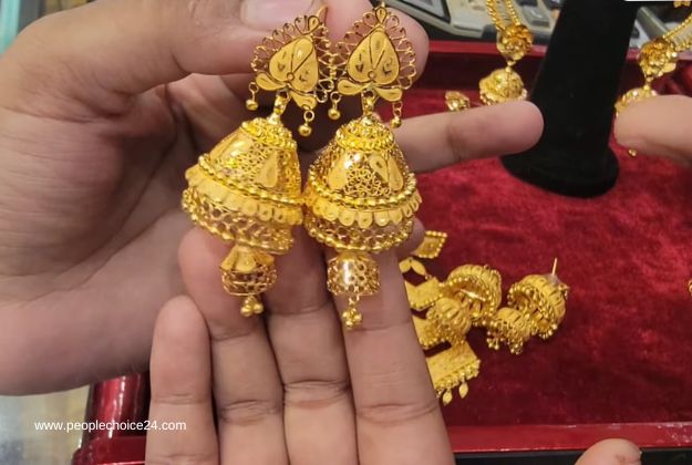 Gold jhumka in low cost 