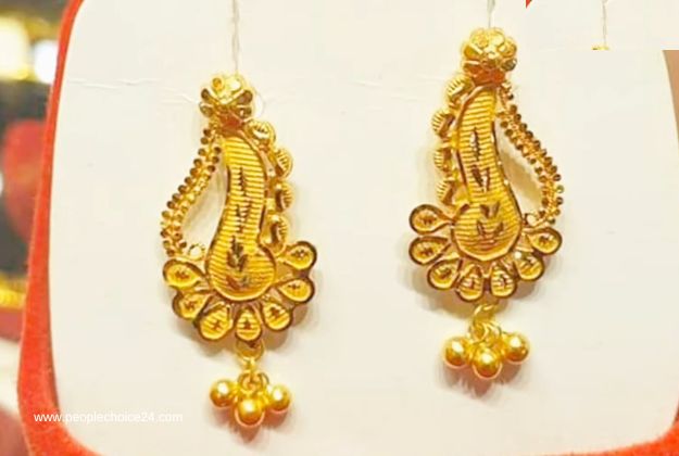 Simple gold earrings with price 
