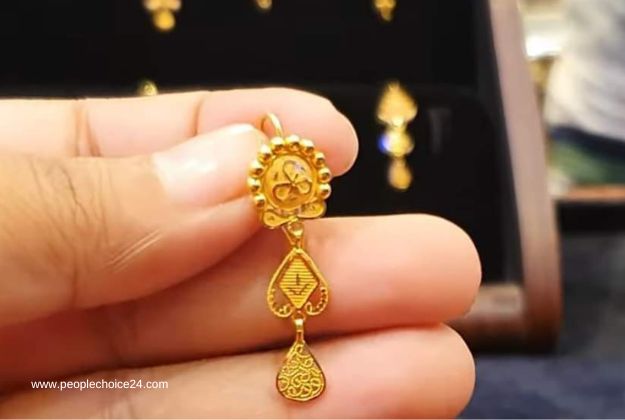 Regular use gold earrings in 2 grams 