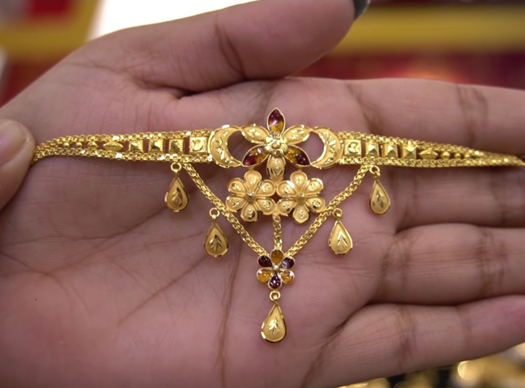 Simple Gold Choker Necklace