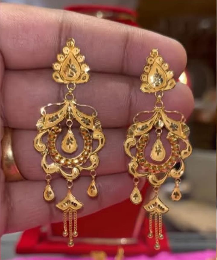 Beautiful earrings design 