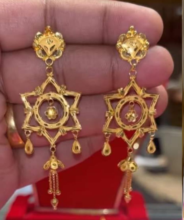 Star system bridal earrings design 